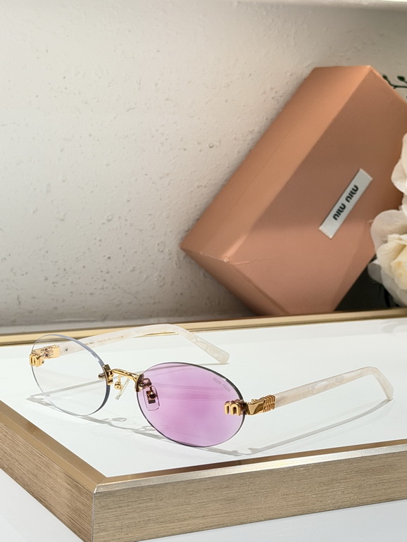 MIUMIU Sunglasses(AAAA)-036