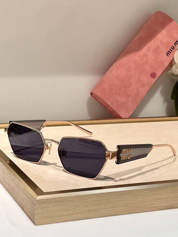 MIUMIU Sunglasses(AAAA)-1828