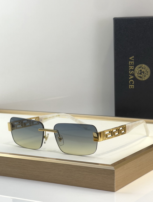 VERSACE Sunglasses(AAAA)-821