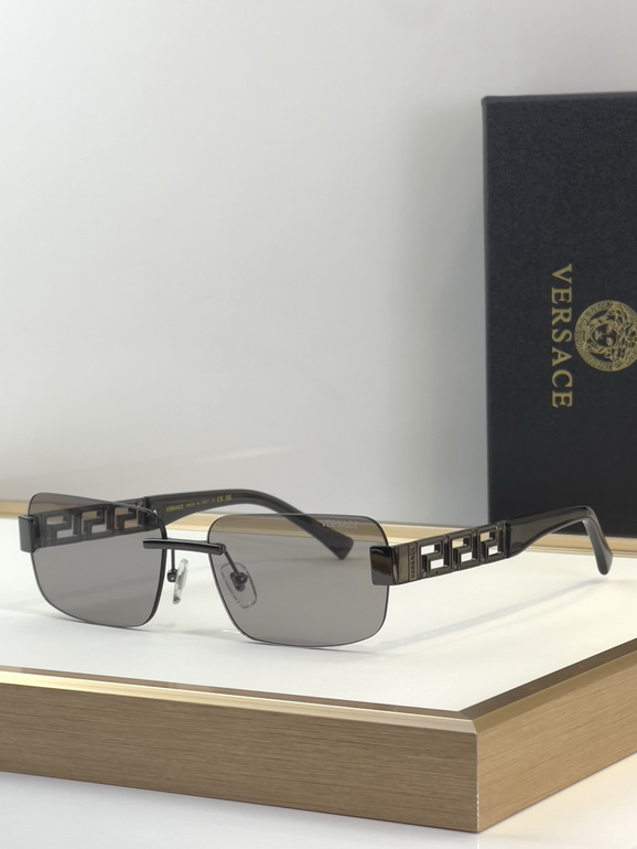 VERSACE Sunglasses(AAAA)-820
