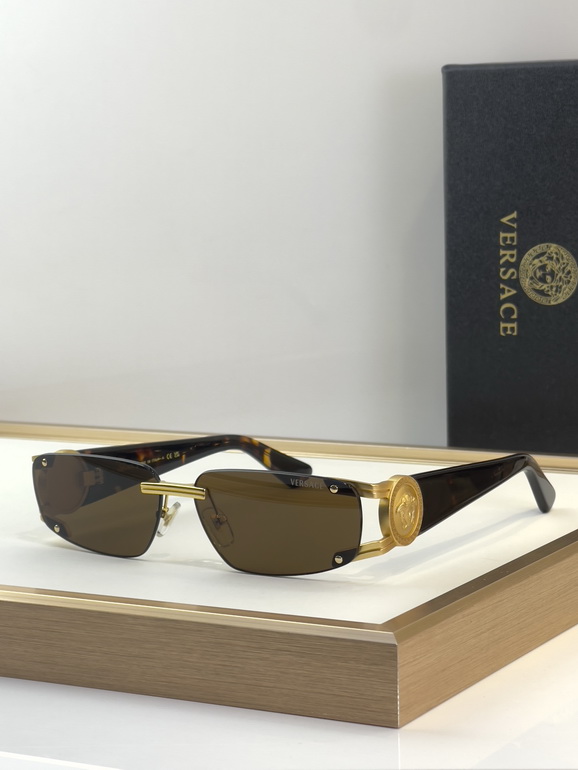VERSACE Sunglasses(AAAA)-818