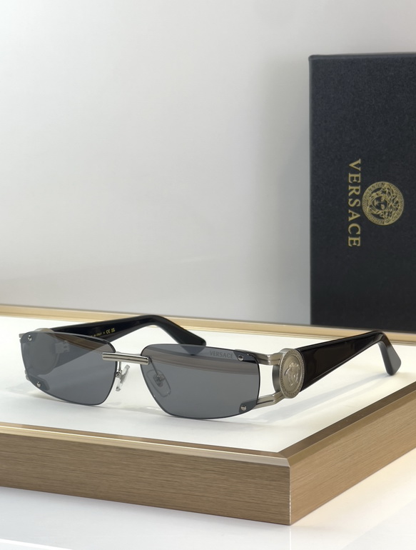 VERSACE Sunglasses(AAAA)-815