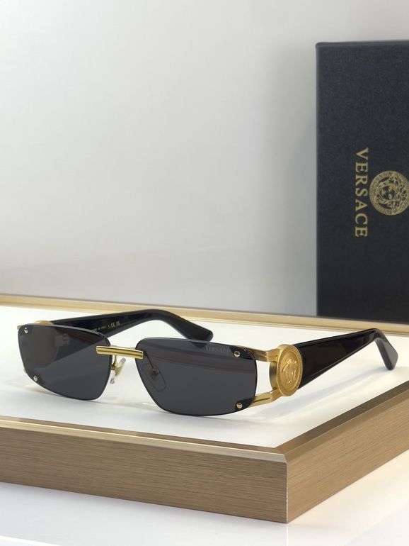 VERSACE Sunglasses(AAAA)-813