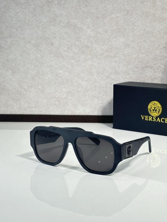 VERSACE Sunglasses(AAAA)-679