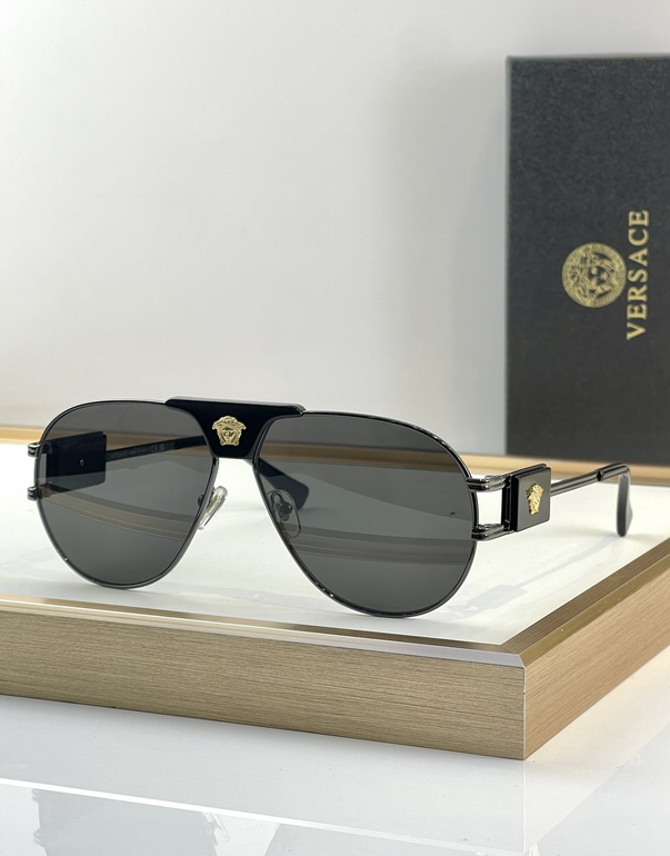 VERSACE Sunglasses(AAAA)-619