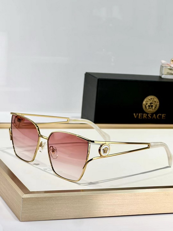 VERSACE Sunglasses(AAAA)-611