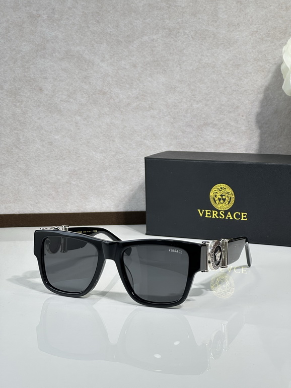 VERSACE Sunglasses(AAAA)-389