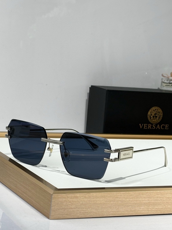 VERSACE Sunglasses(AAAA)-326