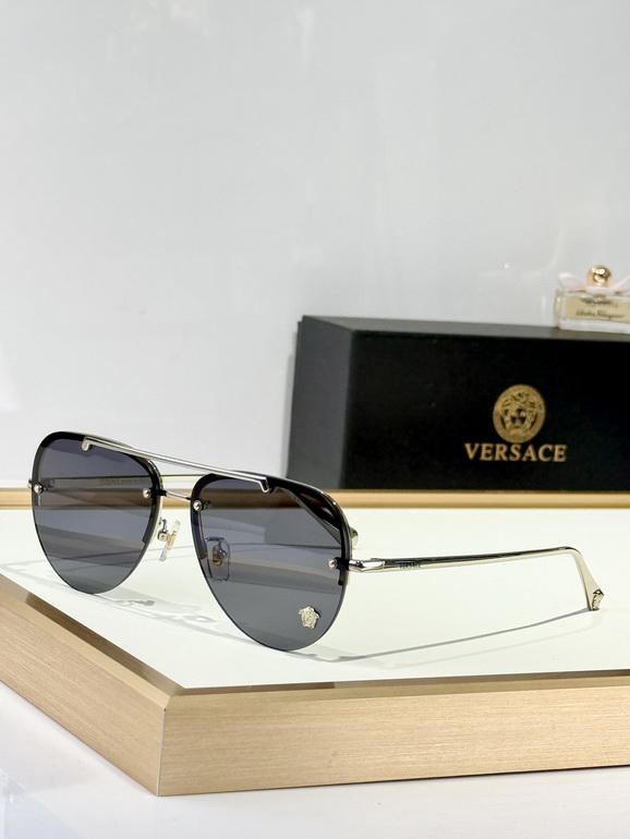 VERSACE Sunglasses(AAAA)-239