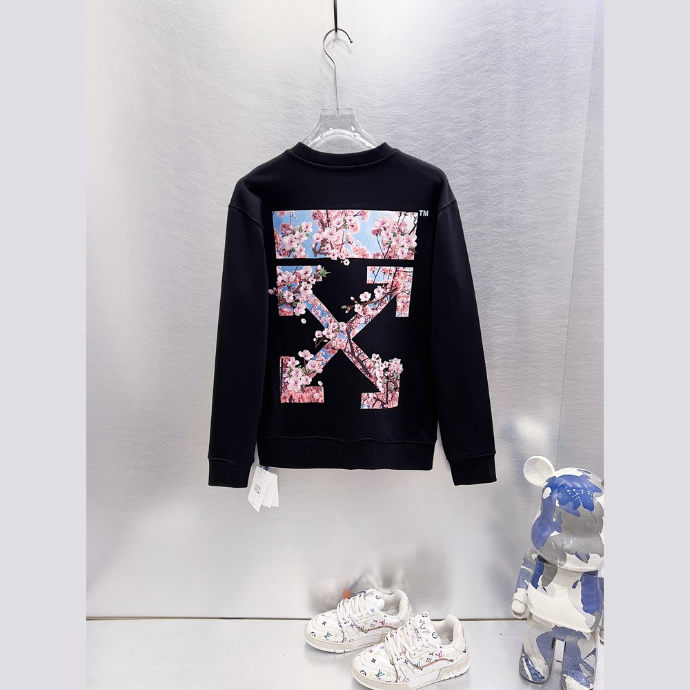 Off White Longsleeve-090