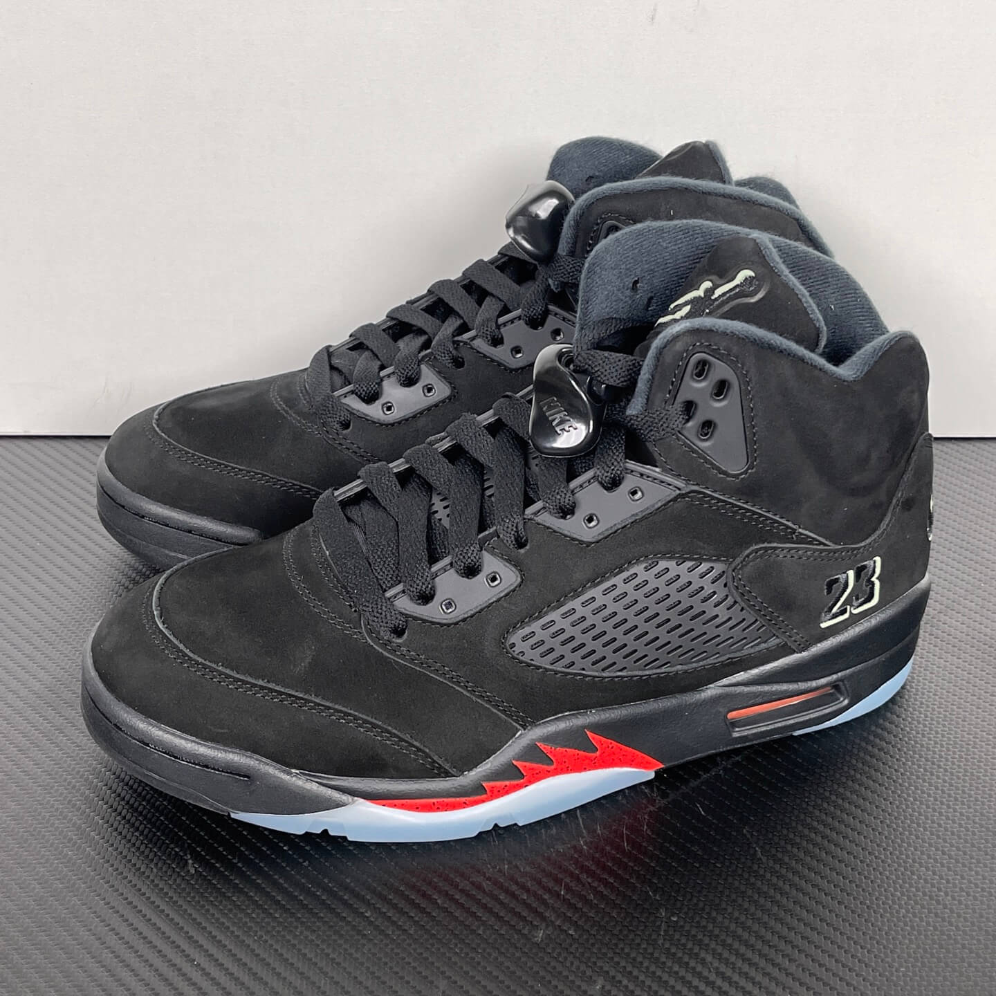 Air Jordan 5 Retro-102