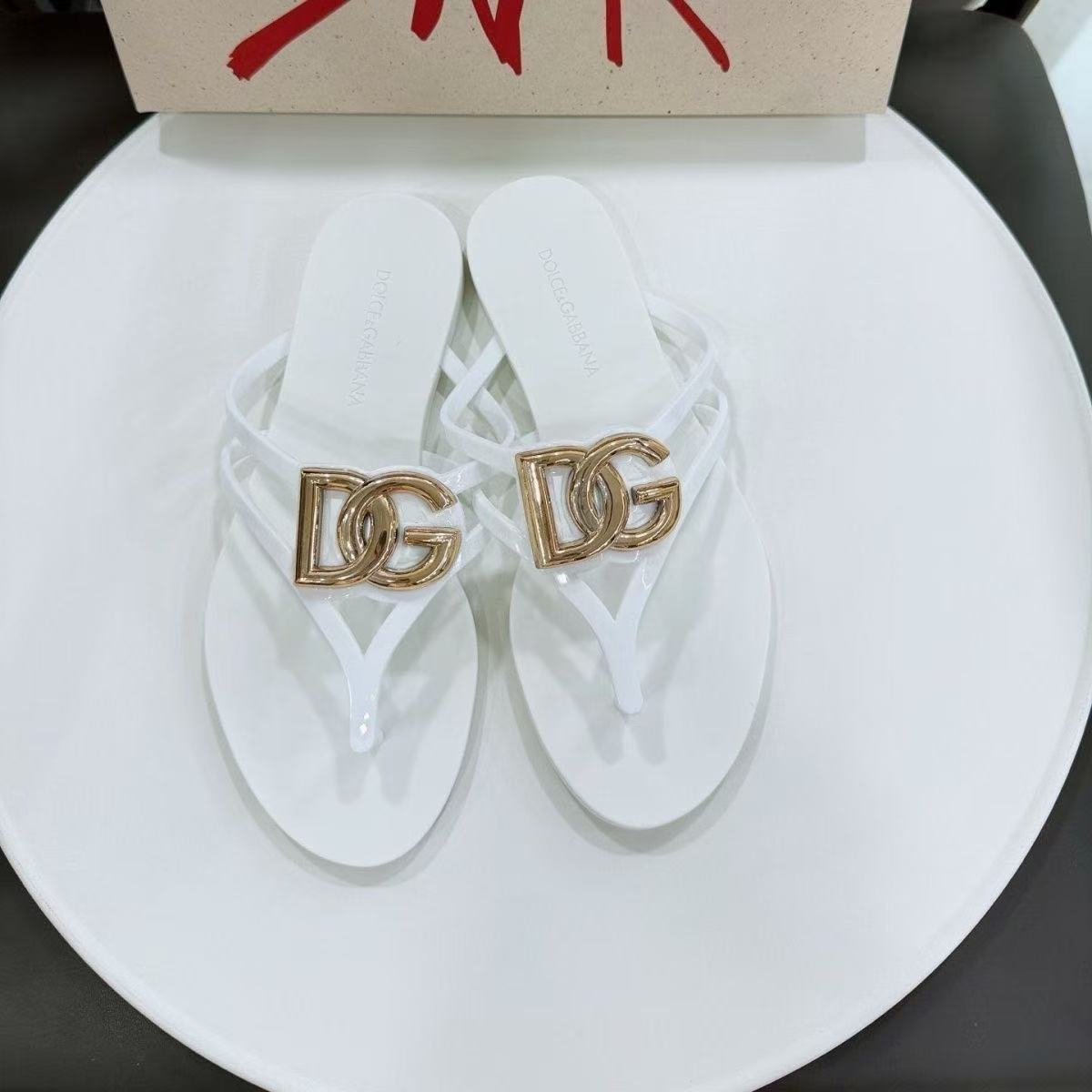 D&G Slippers Women(AAA)-011