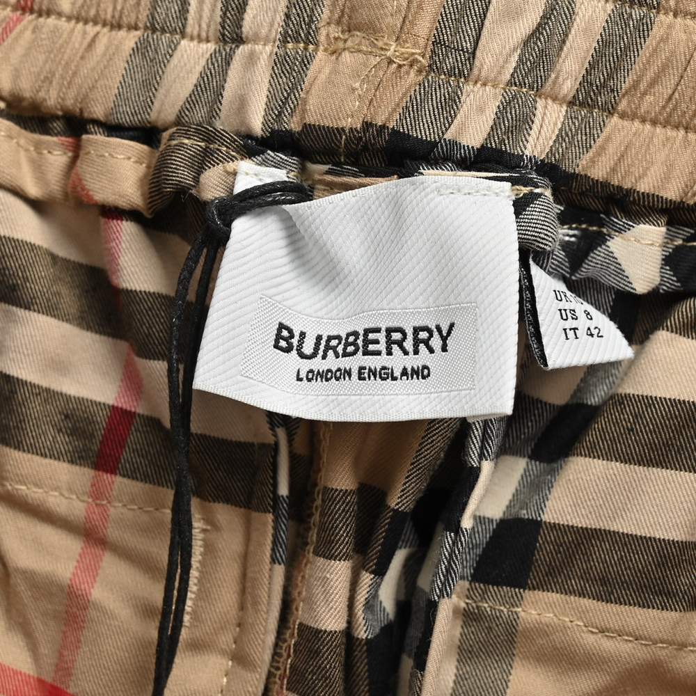 Burberry Shorts-173
