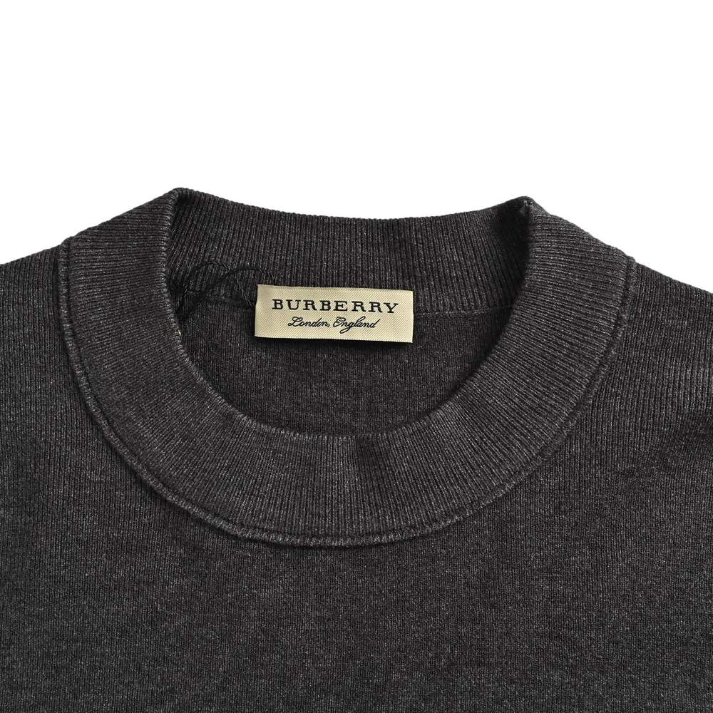 Burberry Sweater-050
