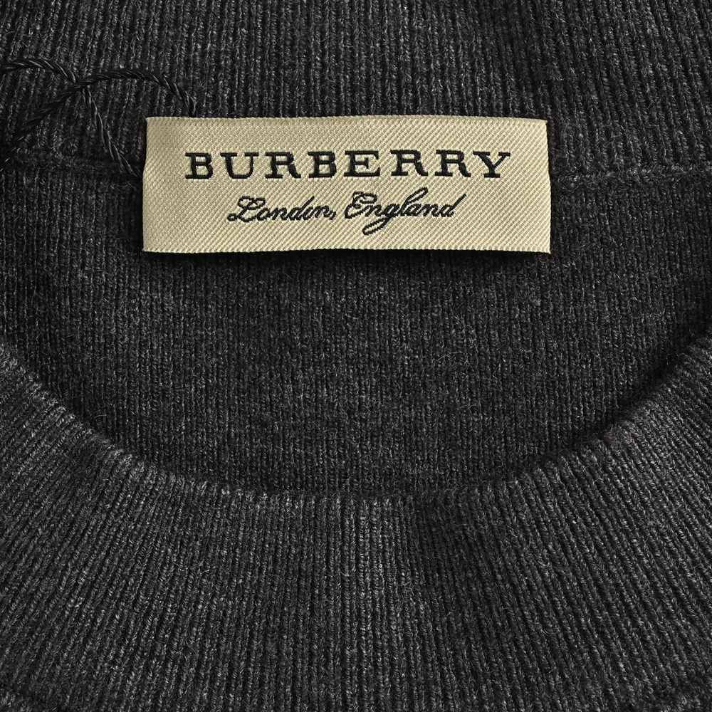 Burberry Sweater-050