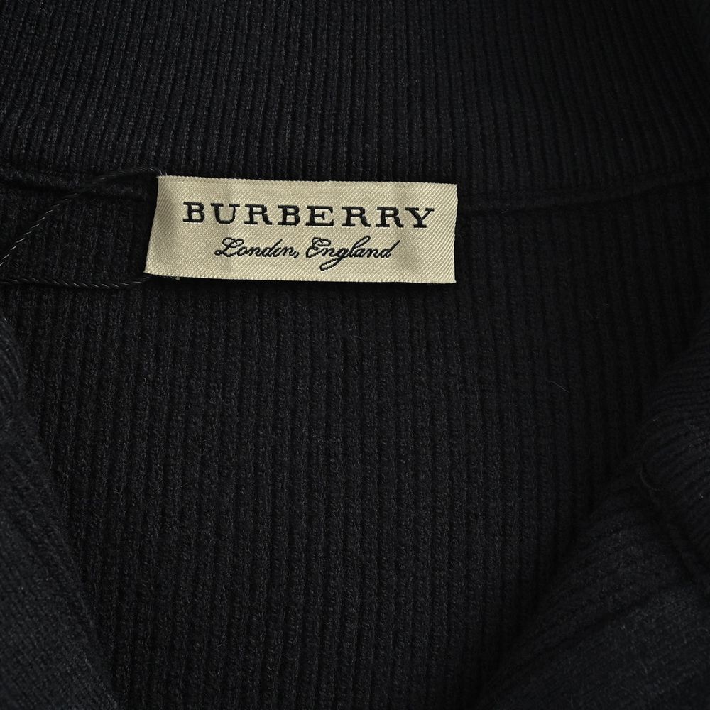 Burberry Sweater-064