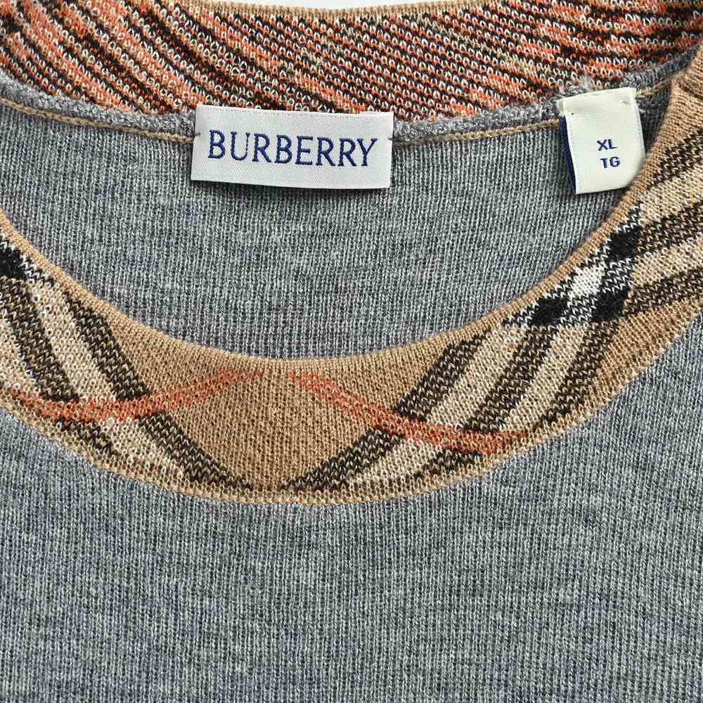 Burberry Sweater-054