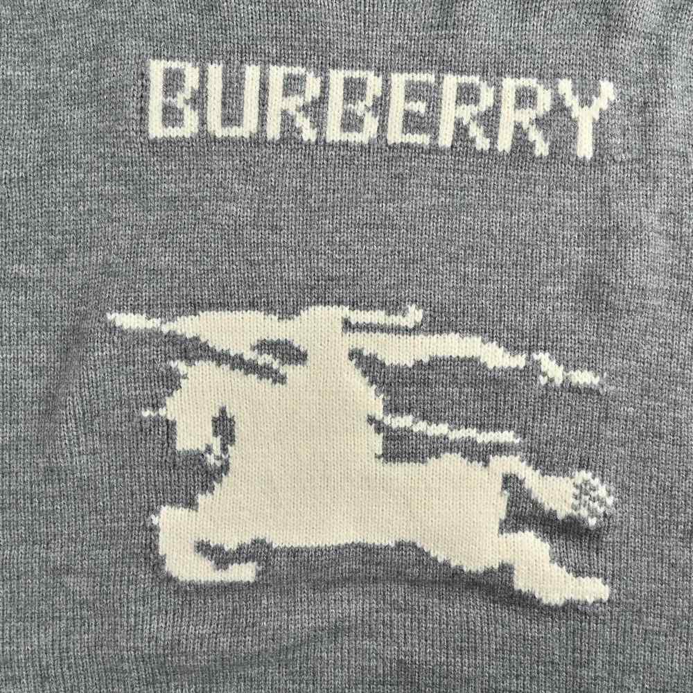 Burberry Sweater-045