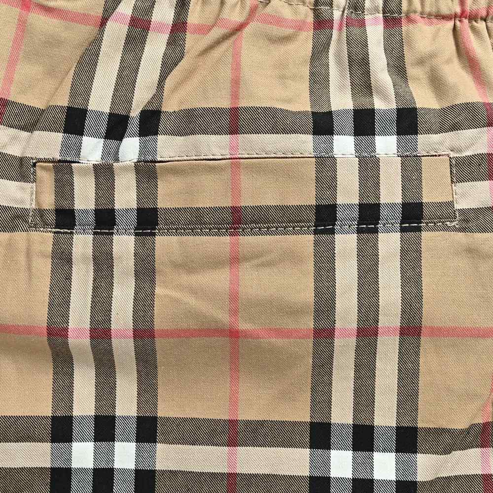 Burberry Pants-030