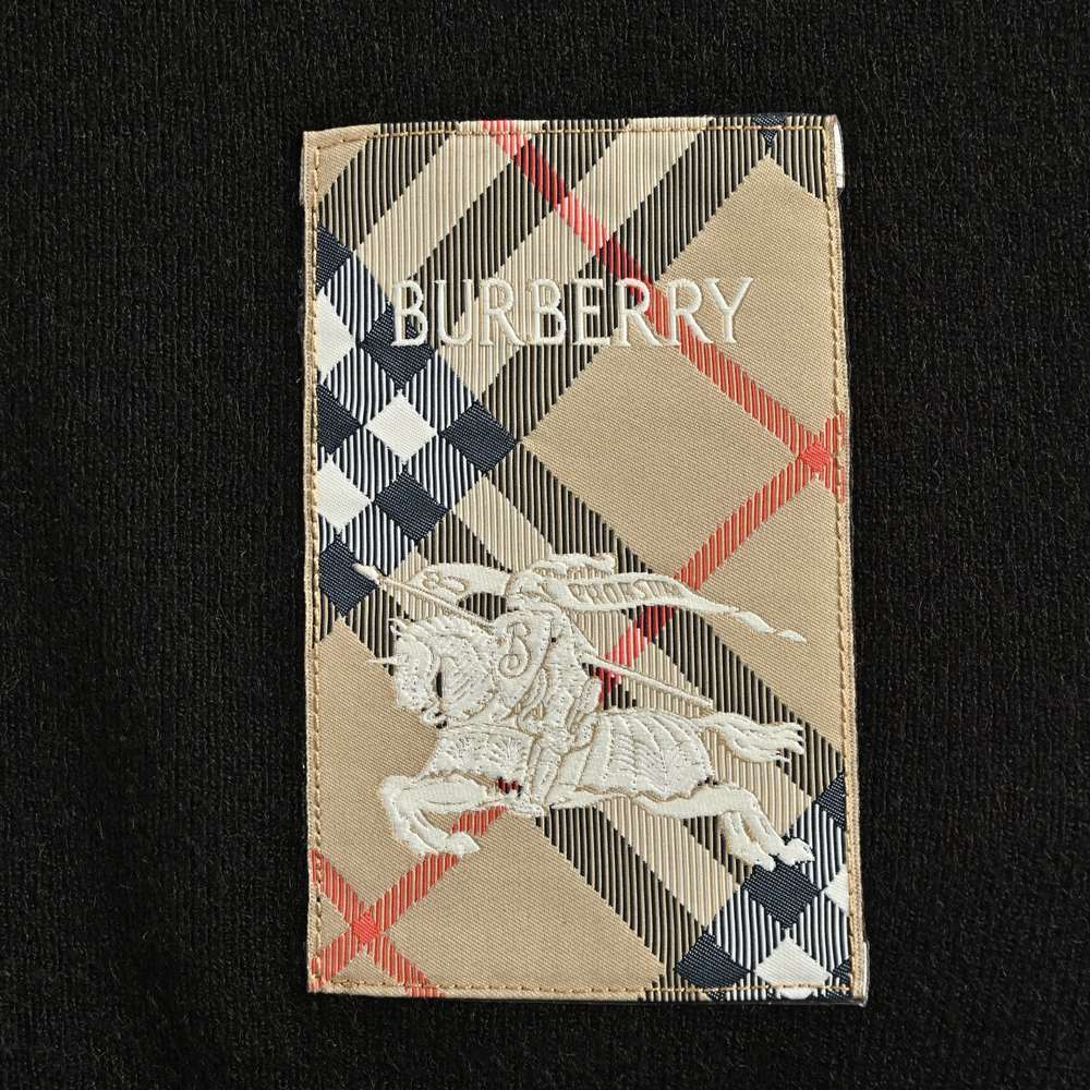 Burberry Sweater-047