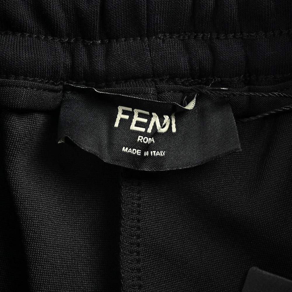 Fendi Shorts-005