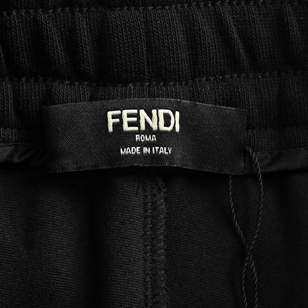 Fendi Shorts-007