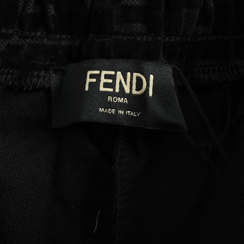 Fendi Shorts-013