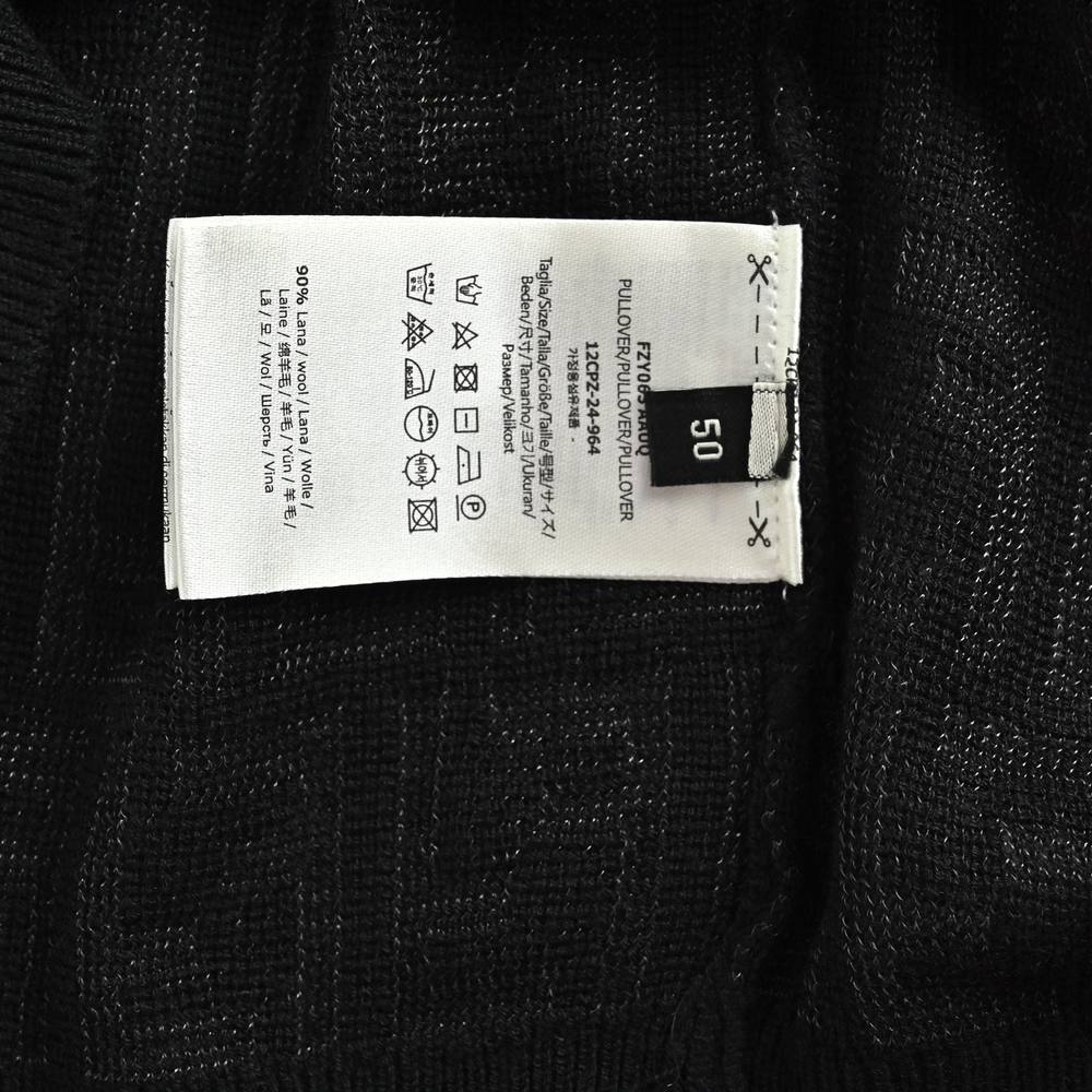 Fendi Sweater-011
