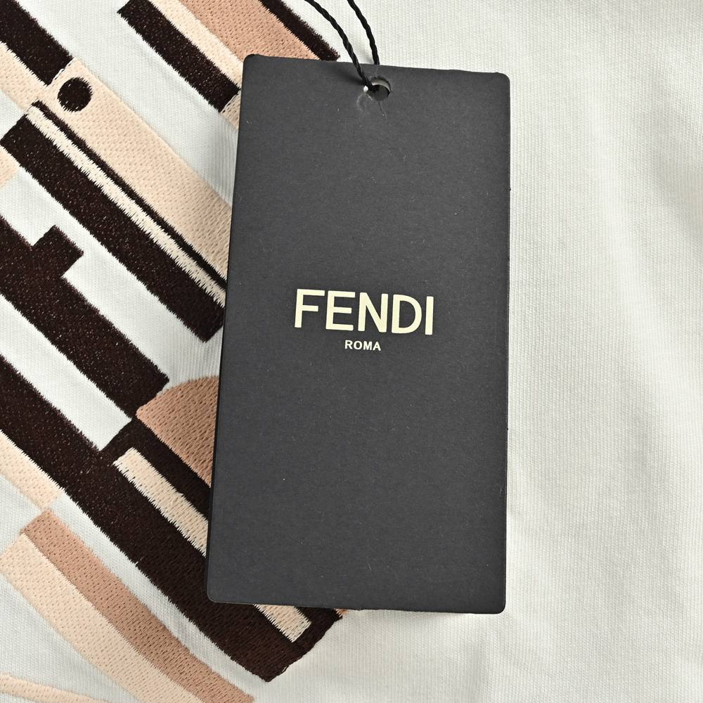 Fendi T-shirts-673