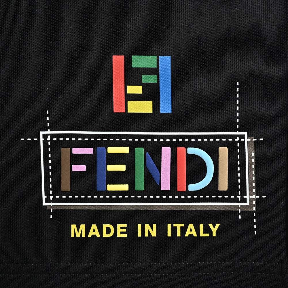 Fendi Shorts-007