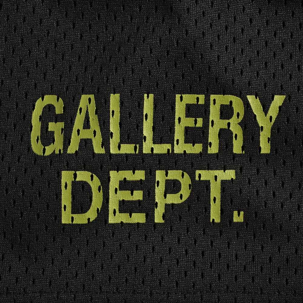 GALLERY DEPT Shorts-111