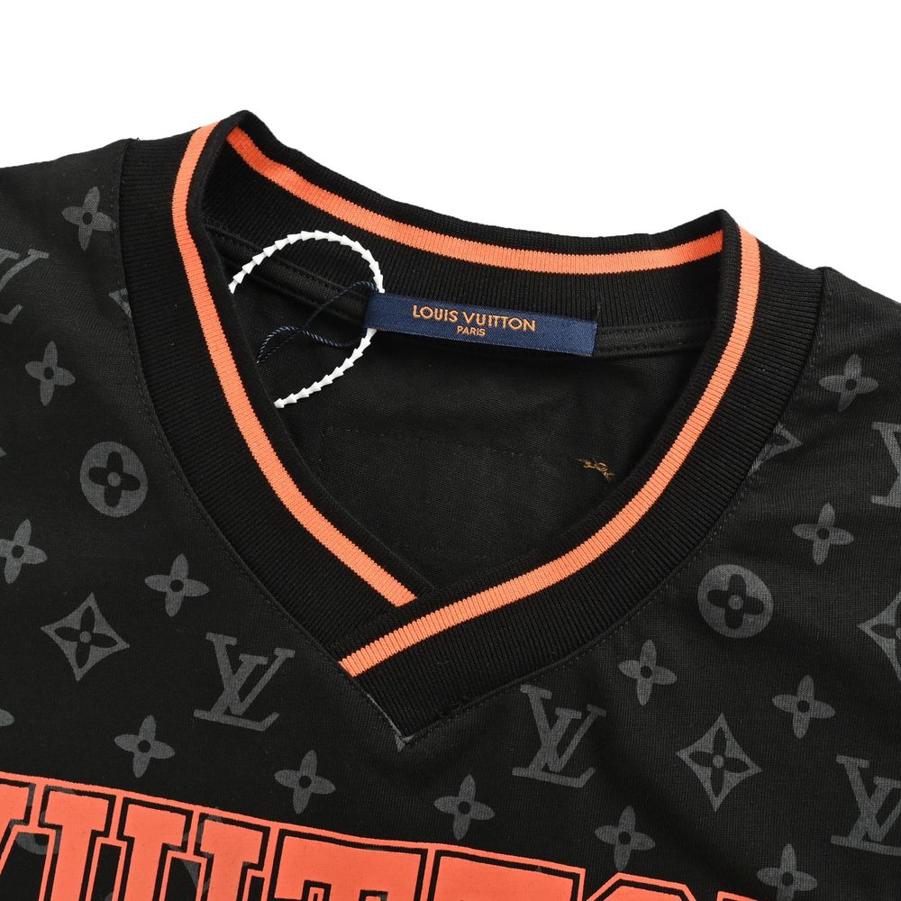 LV T-shirts-2446