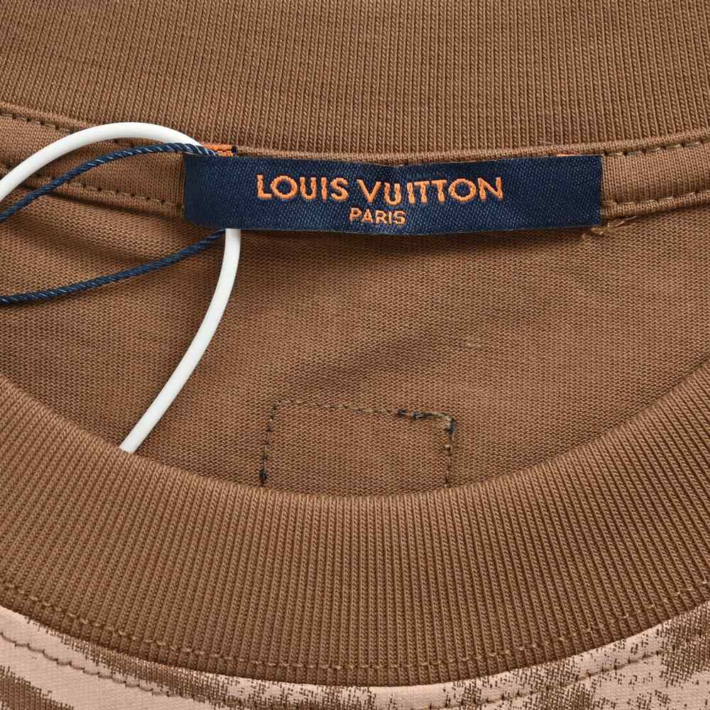 LV T-shirts-2711