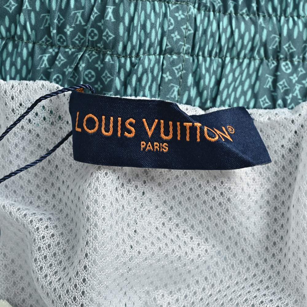 LV Shorts-365