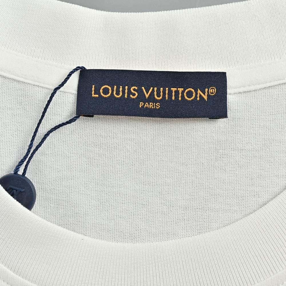 LV T-shirts-2658