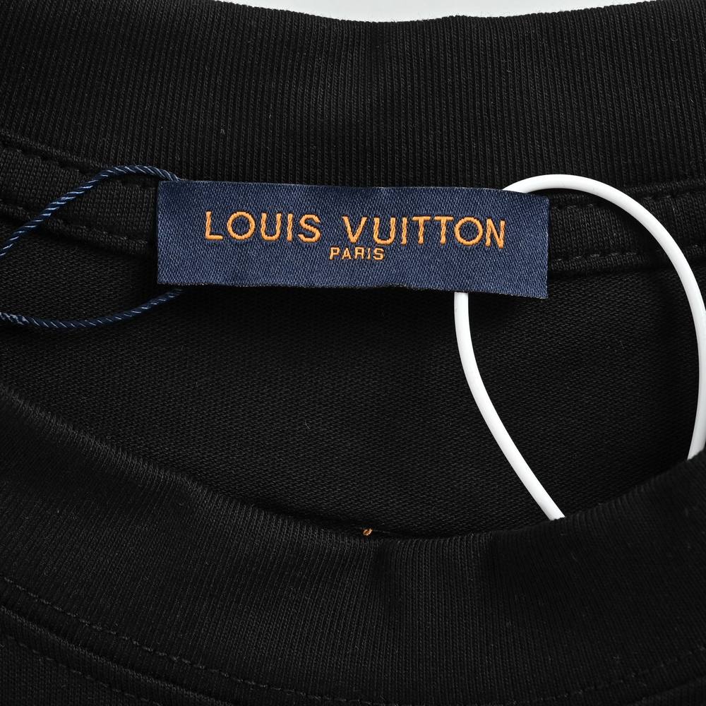 LV T-shirts-2694
