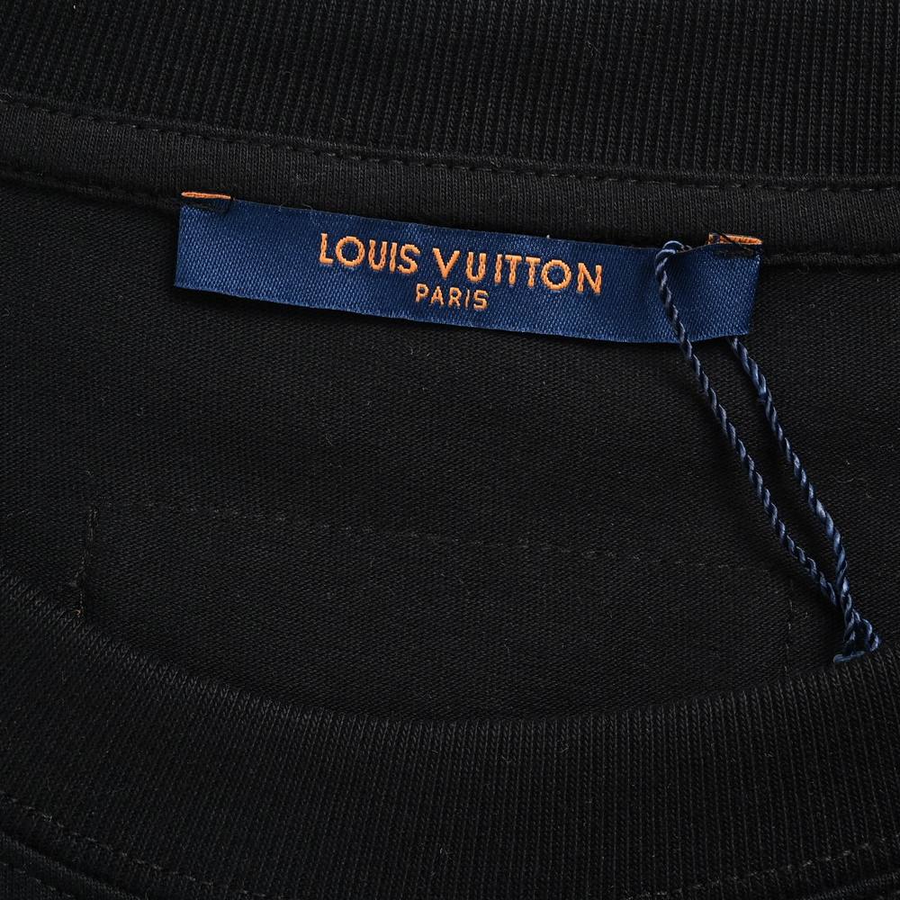 LV T-shirts-2620