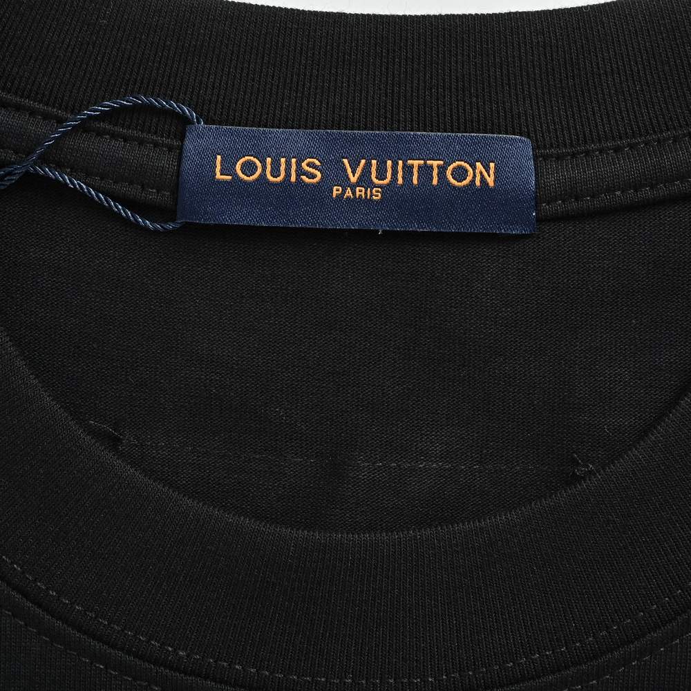 LV T-shirts-2610