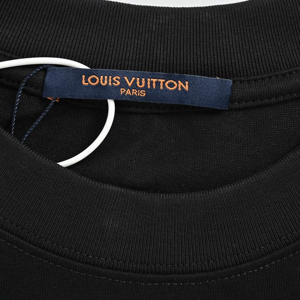 LV T-shirts-2700