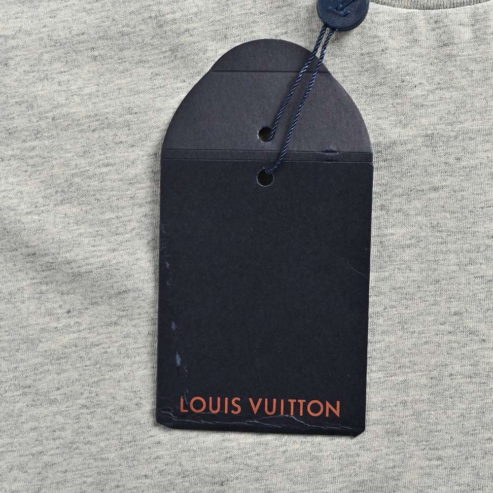 LV T-shirts-2661