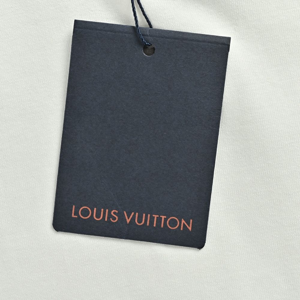 LV T-shirts-2674