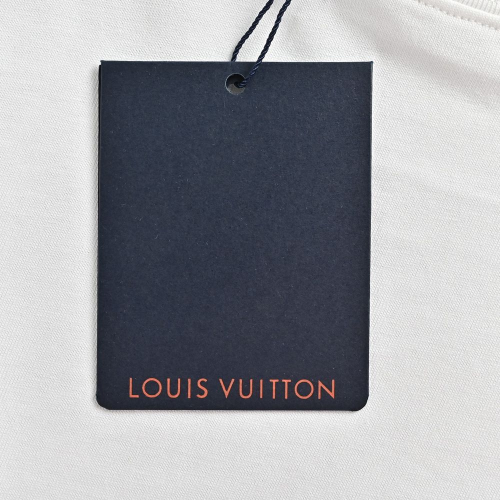 LV T-shirts-2640