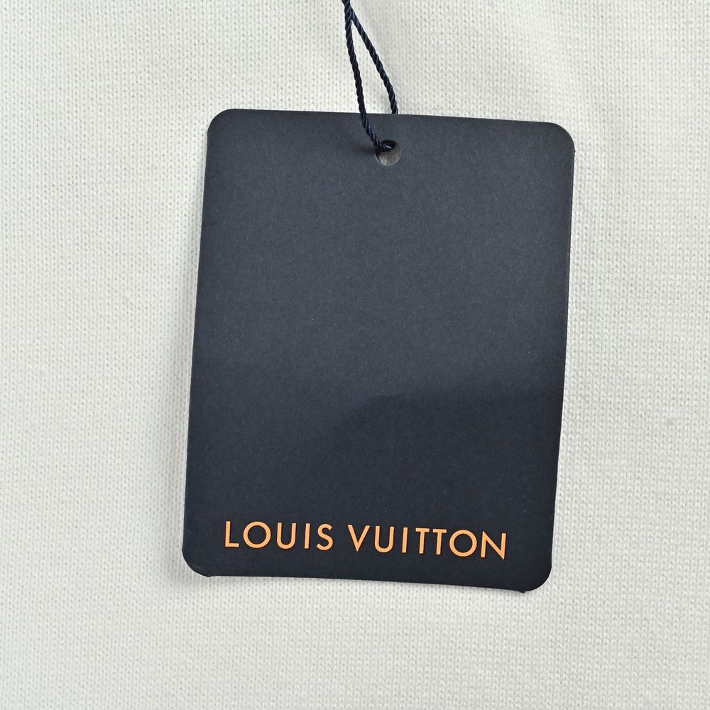 LV T-shirts-2911