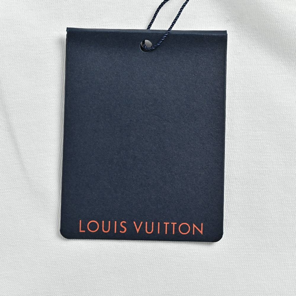 LV T-shirts-2562