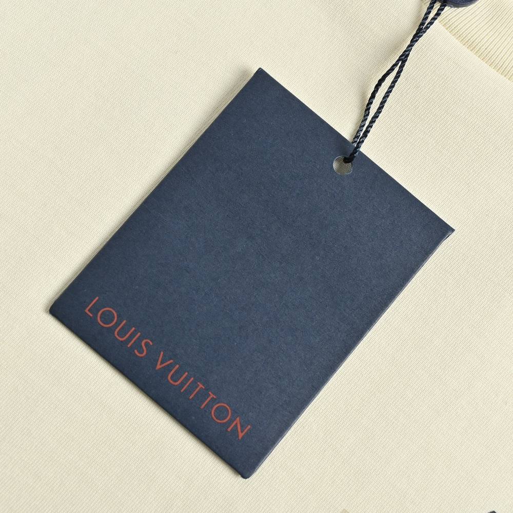 LV T-shirts-2430