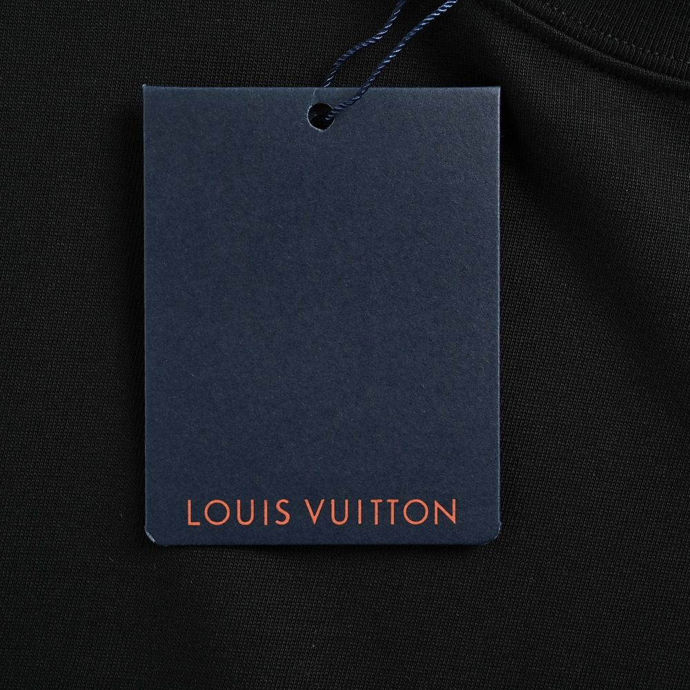 LV T-shirts-2561