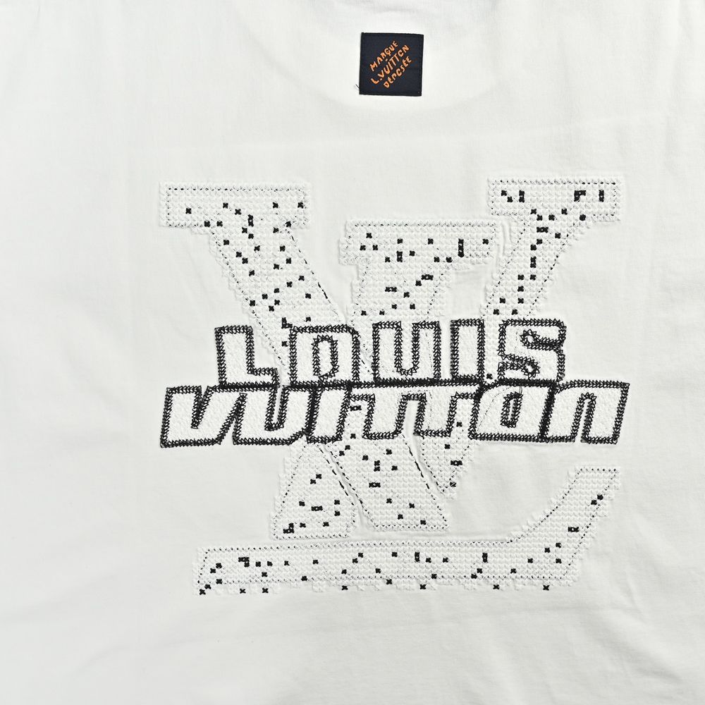 LV T-shirts-2584