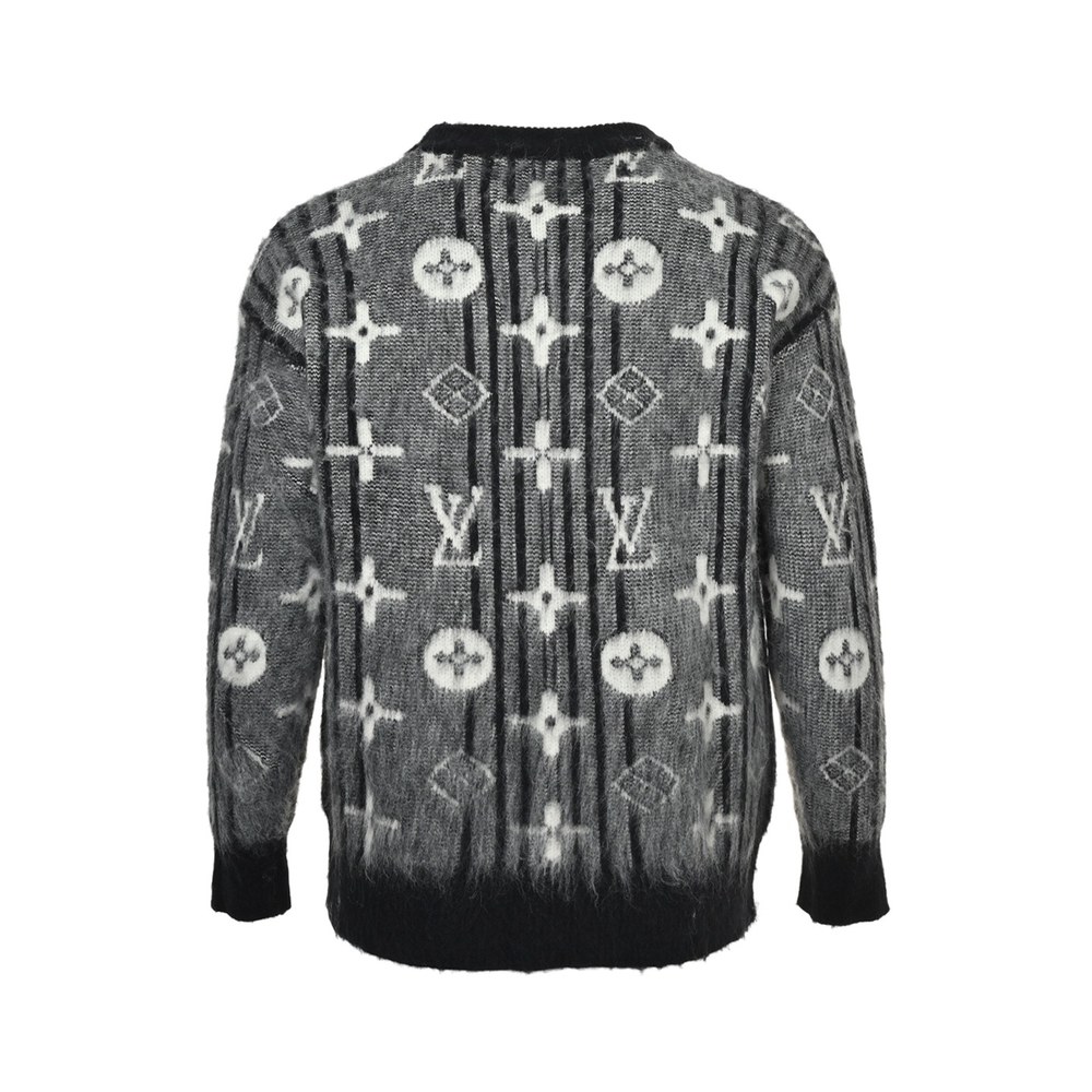 LV Sweater-486