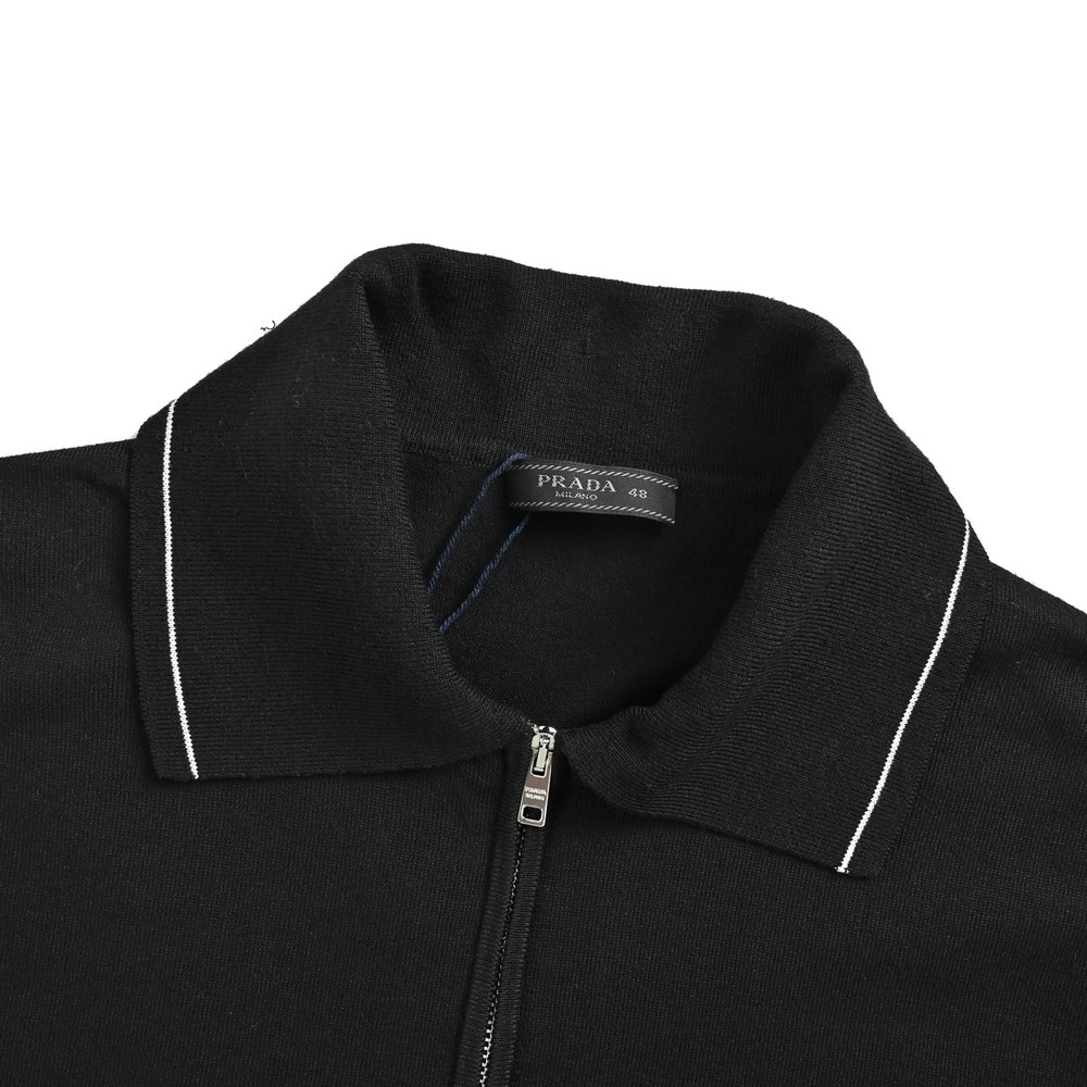 Prada Polo-059