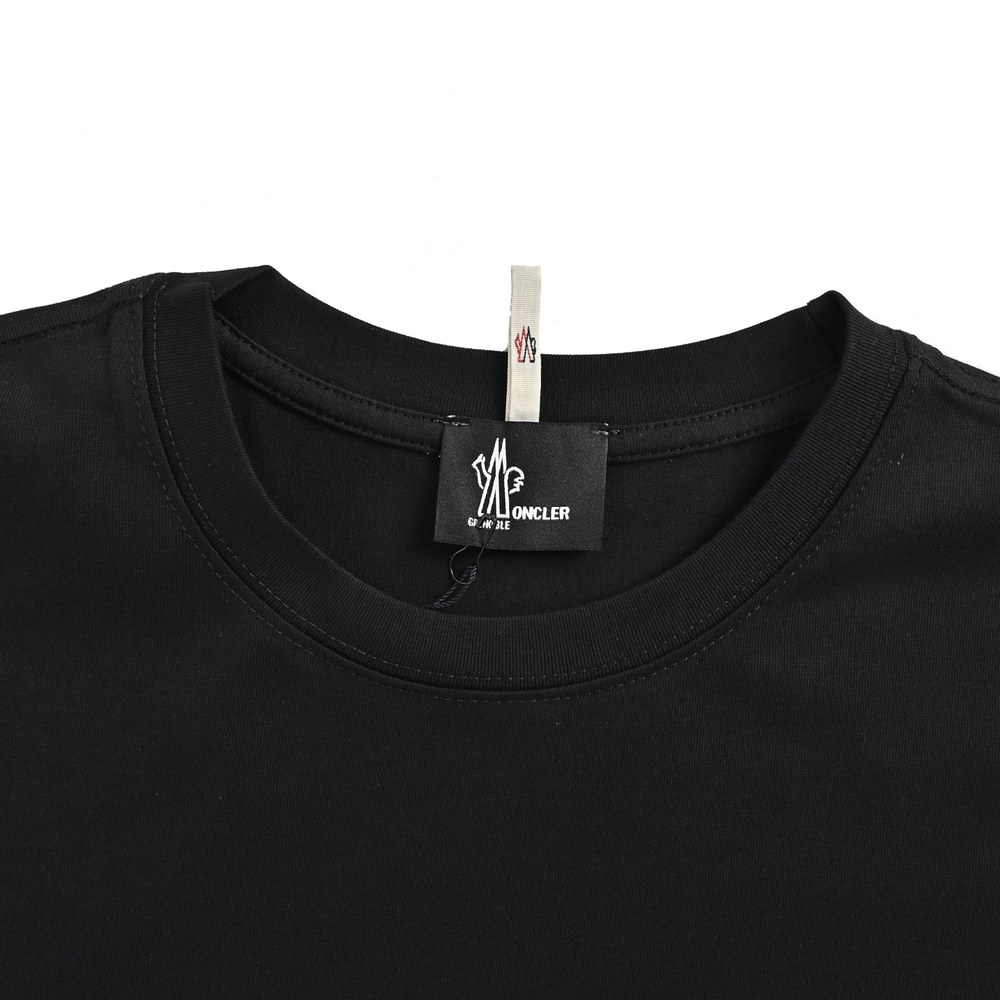 Moncler T-shirts-1052